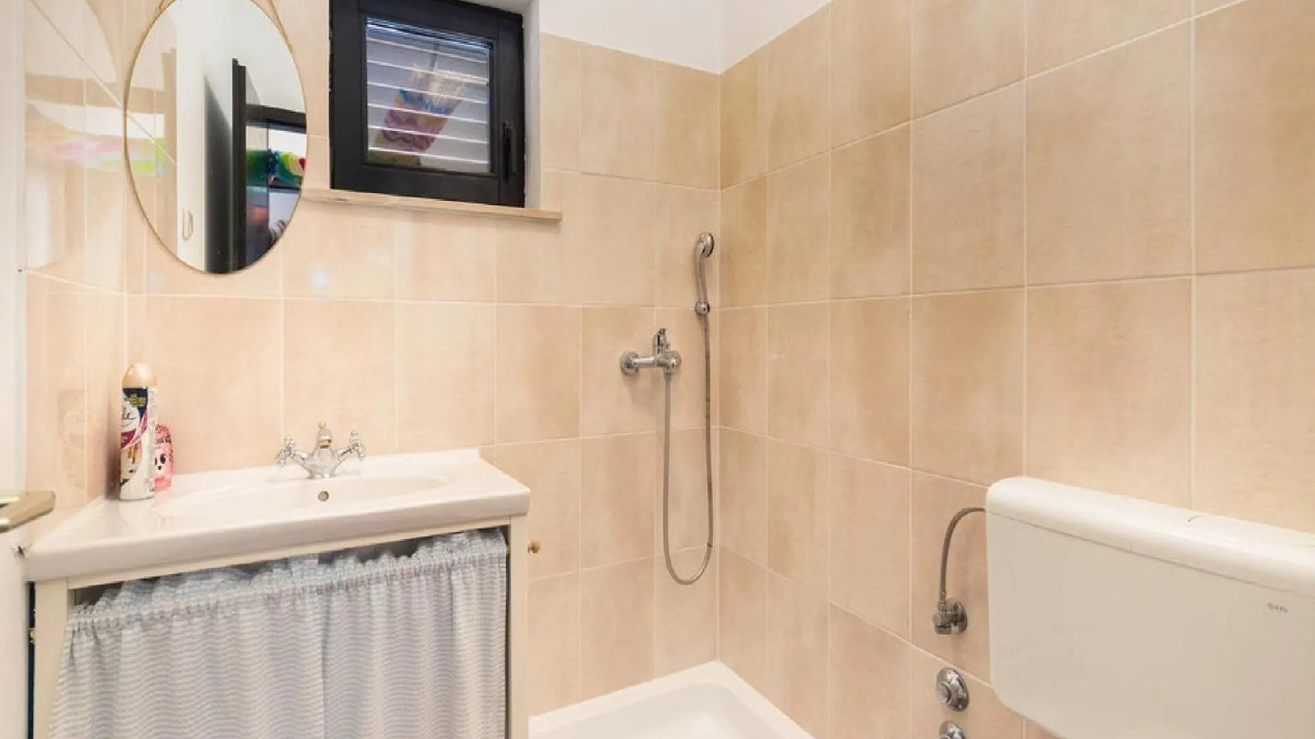 Apartments Ilija Njavro - Studio Apartment With Balcony Jadranovo 0*,  Croatia